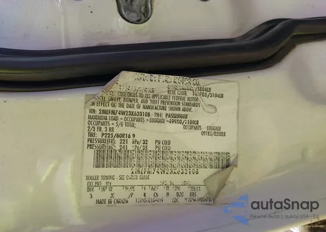 2003 Mercury Grand Marquis Gs z USA, uszkodzony, nr VIN 2MEFM74W23X633108